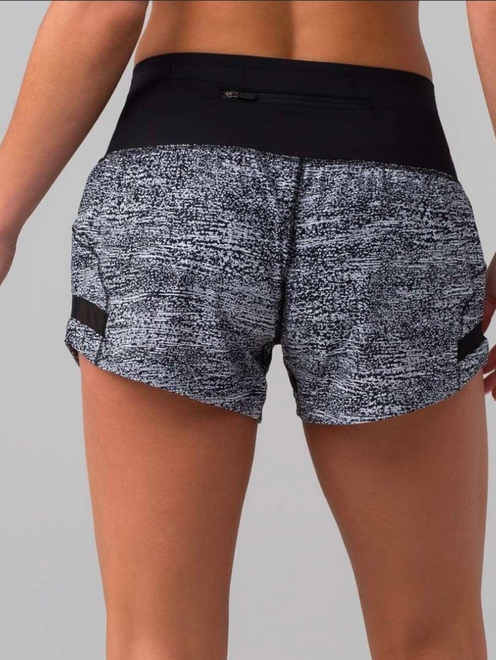 Lululemon Pace Perfect Short 3” Air Time White Black Black Size 4 - Picture 2 of 10